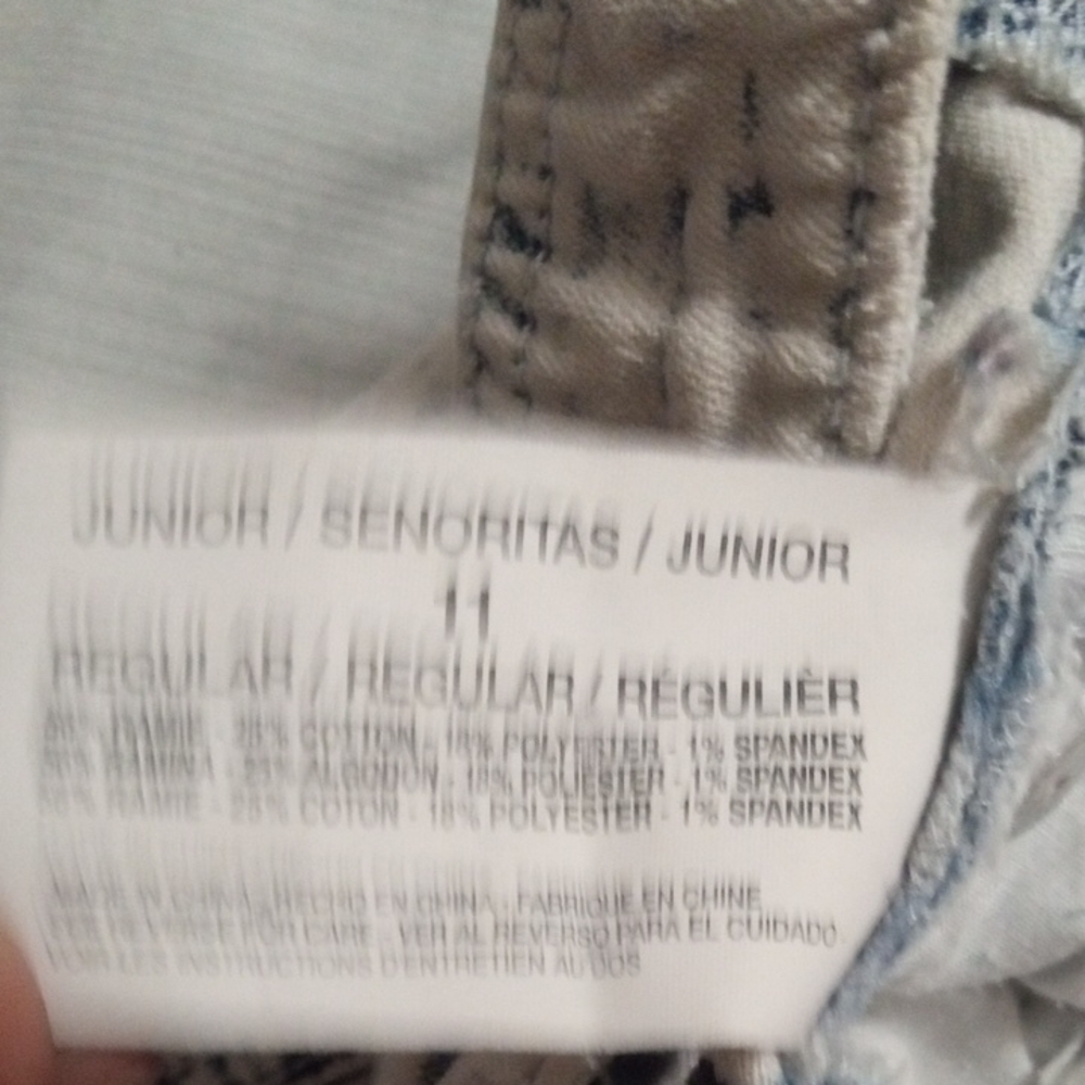 Distressed Blue and White Jean Shorts Ashley Lowrise Size 11 - Picture 9 of 10